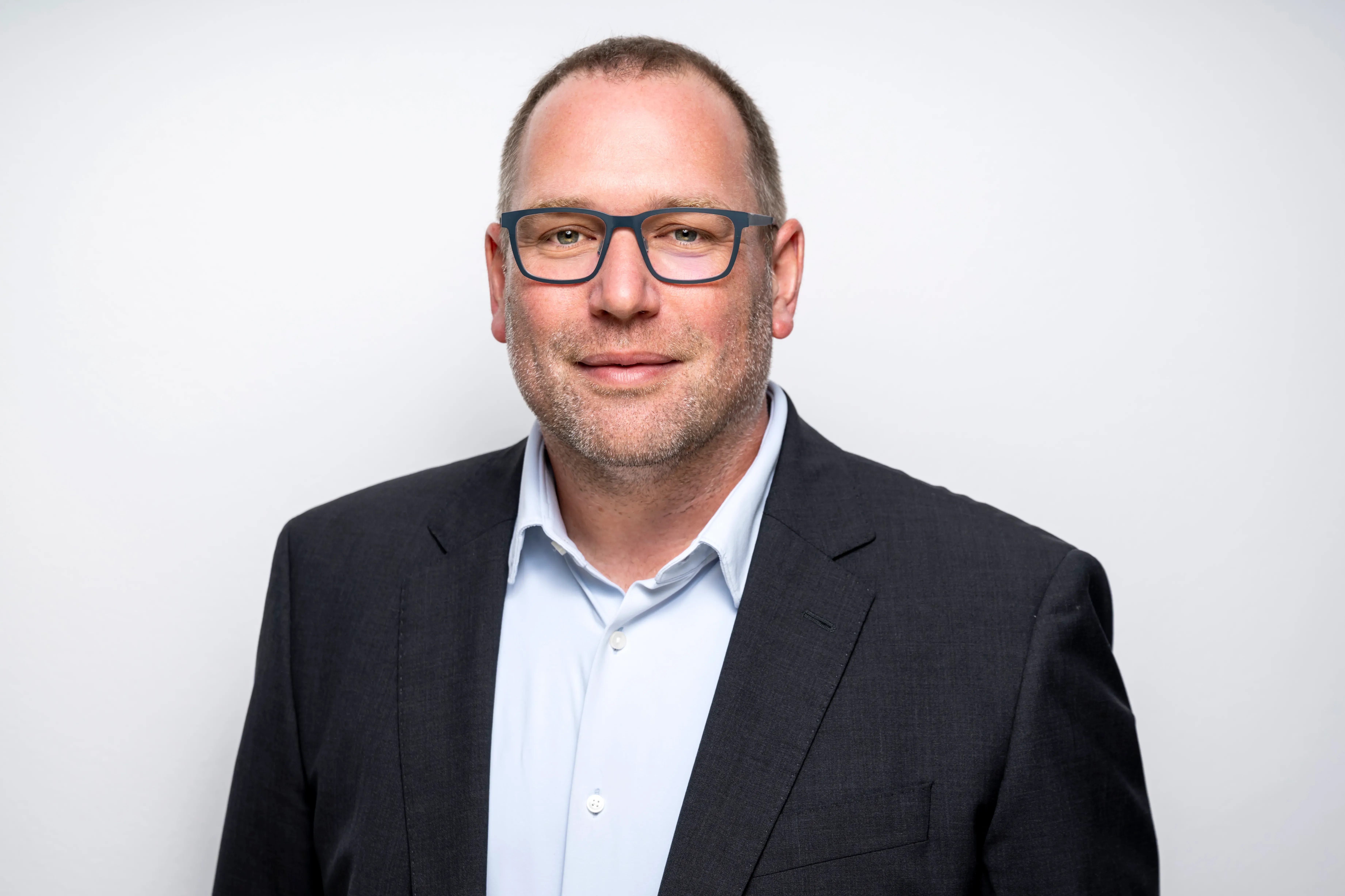 Dr. Jörg Kerschbaumer